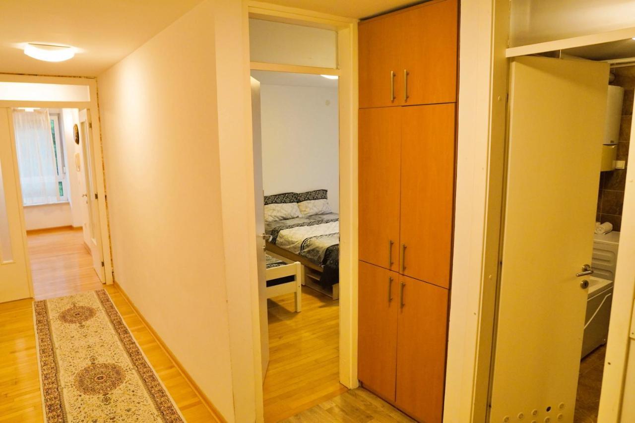 City Center Grand Apartment - Three-Bedroom, Free Parking Saraievo Exterior foto