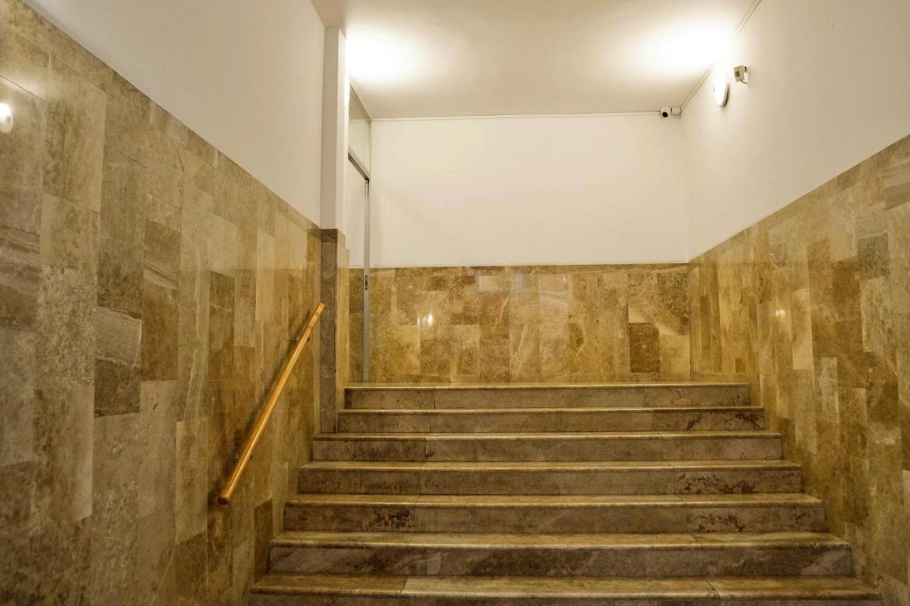 City Center Grand Apartment - Three-Bedroom, Free Parking Saraievo Exterior foto